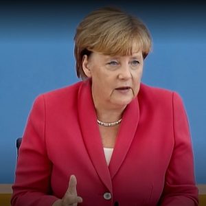 Lời kêu gọi từ cựu Thủ tướng Merkel: Chúng ta phải đấu tranh vì nền dân chủ này